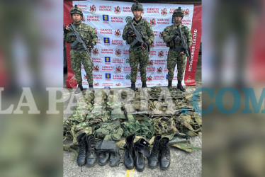 Los miembros del Ejército incautaron material de intendencia del Clan del Golfo en zona rural de Guática.