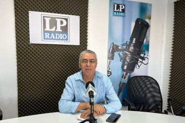   Uriel Giraldo, director del Festival de Literatura Nos Queda la Palabra y de la sala de teatro El Escondite de Manizales.  