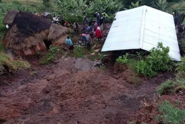 En el oeste de Kenia continúan las operaciones de búsqueda y rescate, informó este sábado el Gobierno.