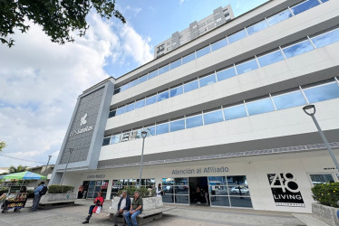 Necesitamos que la EPS Sánitas cumpla con el tratamiento que le está ayudando a tener una mejor calidad de vida”, dice Herman David Hernández, esposo de Jackeline Ramírez.