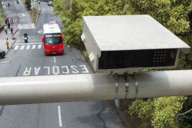 La Corporación Cívica de Caldas analiza los comparendos por fotodetención en Manizales, la Alcaldía responde