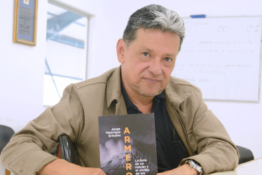 Jorge Manrique Grisales, periodista manizaleño, es el autor de Armero La furia de un volcán y el olvido de los hombres. Se puede encontrar ya en librerías.