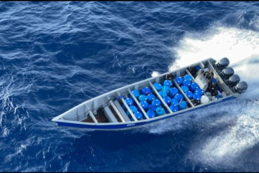 Mientras en las décadas de 1980 y 1990 la droga solía salir por el Caribe, hoy aproximadamente el 80 % de la cocaína que sale de Colombia lo hace por el Pacífico. 