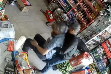 Fotos exclusivas y propiedad de LA PATRIA  A Marco Fidel lo golpearon con la cacha de un arma de fuego.