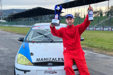 Piloto de Manizales destaca en campeonato nacional pese a limitaciones mecánicas