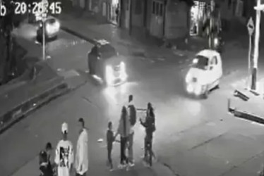 El taxista atropelló a 11 personas, 4 menores de edad, dejando a uno de ellos con muerte cerebral. Fue enviado a prisión tras aceptar cargos.