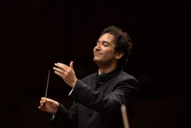 El director de orquesta colombiano Andrés Orozco Estrada. 