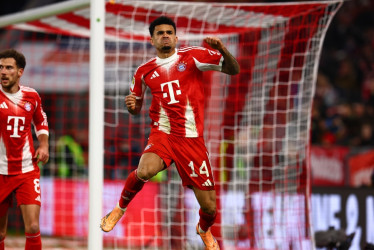 Luis Díaz celebra su gol.