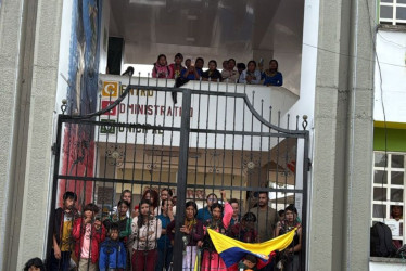 La toma de la alcaldía empezó alrededor de las 9:00 a.m.