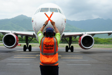 Colombia activa protocolos de seguridad por alerta internacional en zona aérea venezolana
