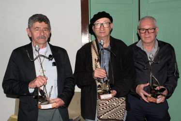 Alberto García Alzate, Carlos Arturo Gómez Naranjo y Jorge Eliecer Triviño Rincón primer, segundo y tercer puesto respectivamente 