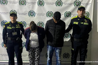 La Policía capturó por el caso a alias La Madrina, alias Yeyo y un administrativo de la Registraduría. 