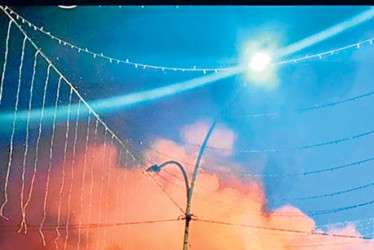 Gremios como la Federación de Cafeteros condenaron el ataque. "El terrorismo no nos intimidará ni frenará el trabajo digno de quienes construyen país desde el campo", dijo el gerente gremial, Germán Bahamón.