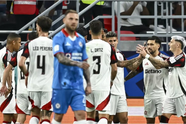 Un doblete del uruguayo Giorgian de Arrascaeta le dio la victoria al Flamengo sobre el Cruz Azul en la Copa Intercontinental.