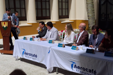 El acto de la firma oficial de adjudicación de las obras de Aerocafé se llevó a cabo este martes en la Gobernación de Caldas, en Manizales.