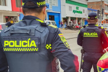 Vea las cifras clave de la seguridad en Manizales y en qué trabaja la Alcaldía para mejorar. Estas son la tasa de homicidios, el número de lesiones personales y la cantidad de hurtos. Habitantes de Manizales unen esfuerzos para recuperar espacios invadidos por la delincuencia. Buscan con campañas de prevención mermar la violencia, los homicidios y la drogadicción.