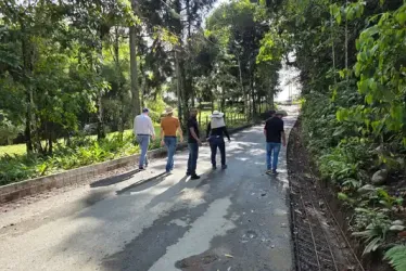 La vía Arabia–Yarumal está en su etapa final de ejecución y beneficiaría a productores y turistas.