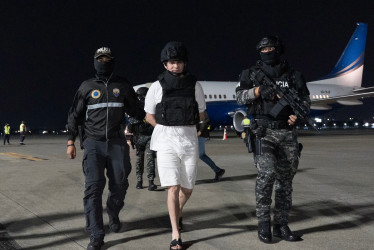 La Fiscalía ecuatoriana pidió a la justicia que emita la boleta de encarcelamiento contra Roberto Álvarez, alias Gerente, cabecilla de una disidencia de las Farc.