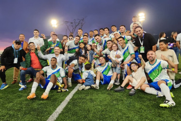Villamaría, que jugó en su estadio, celebró la corona, uniéndose así al selecto grupo de los campeones de la Copa.