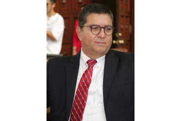 Luis Roberto Rivas.