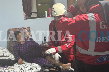 Integrantes del GER les prestaron primeros auxilios a las afectadas.