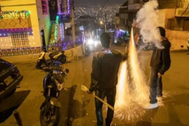 Este es el cuarto incendio registrado en diciembre en Medellín relacionado con el uso de pólvora y globos de mecha.