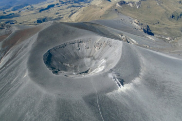Puracé, cuyo nombre en lengua quechua significa “Montaña de fuego”, es considerado uno de los volcanes más activos 