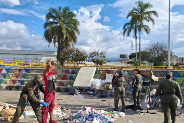 Fotos | Policía| LA PATRIA  173 solicitudes de antecedentes a vehículos y motocicletas. 16 planes preventivos ejecutados.