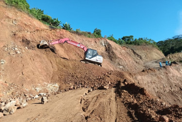 El Brillante, de nuevo, causa un dolor de cabeza para Pácora. Un derrumbe en el sector tiene bloqueada la vía hacia San Bartolomé.