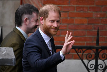 El principe Enrique en su regreso a Londres. 
