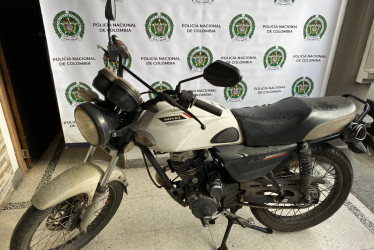 La moto NKD recuperada por la Policía 