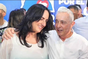 María Fernanda Cabal y Álvaro Uribe Vélez.