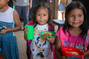 Foto I Tomada de la web MEN I LA PATRIA  Retrasos en autoridades locales ponen en riesgo el derecho a la alimentación escolar en varias regiones del país. La Alcaldía de Manizales y la Gobernación de Caldas, a diferencia de entidades de otras regiones, adelantaron a tiempo los procesos contractuales con el propósito de garantizar el servicio al comienzo del calendario 2026. 
