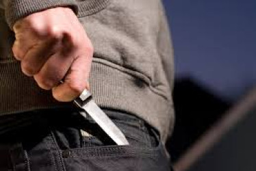 El hurto ocurrió con arma blanca. 