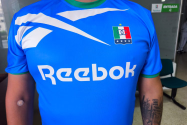 Nueva equipación del Once Caldas con Reebok.
