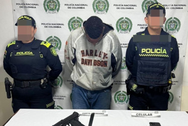 El joven víctima del hurto puso la denuncia y una patrulla de la policía logró capturar al responsable 