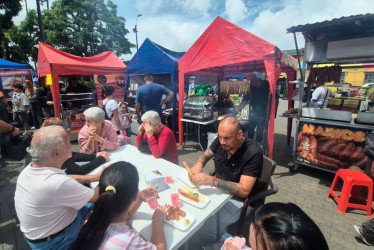 Sol en la mañana, lluvia en la tarde y chorizos todo el día, Villamaría celebró el segundo Festival de su mejor comida con buenos resultados.