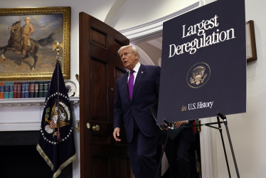 Trump defendió la medida como "la mayor acción de desregulación en la historia estadounidense" y aseguró que rebajará enormemente los costes para fabricantes de vehículos y consumidores.