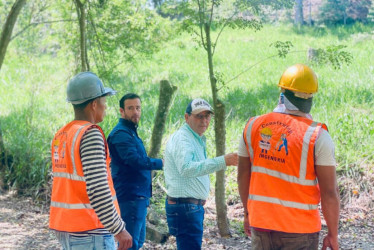 La Corporación Cívica de Caldas analiza el Plan Departamental de Aguas de Caldas y su ejecución. Asimismo, destaca el poco avance en el Acueducto Multiveredal de Neira.