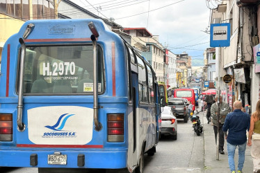 Buses de Socobuses ya paran en sardineles