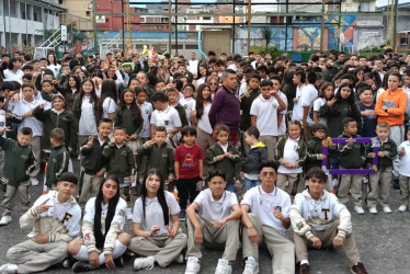 Thomas  propone fortalecer la participación estudiantil por medio de consejos municipales y juveniles