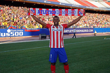 La justicia española condenó a un pastor que recibió donaciones de Jackson Martínez (foto), exdelantero colombiano que militó en el Atlético de Madrid, y las desvió durante años a su patrimonio personal.