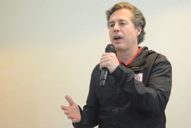 Propone igualdad y oportunidades desde las regiones