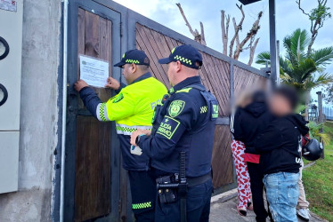Las autoridades sorprendieron a 20 menores de edad en la fiesta que no contaba con ningún permiso.