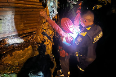 Fotos| Policia| LA PATRIA  En el Comando Situacional registraron a 220 personas. Se verificaron 340 antecedentes y se registraron 120 vehículos y motocicletas.