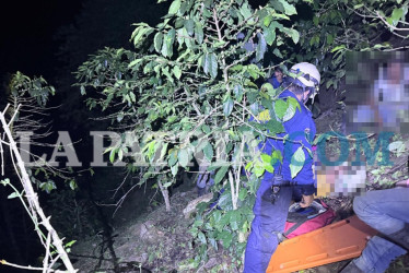 La ciudadana afectada rodó 150 metros por un cafetal en zona rural de Marquetalia.