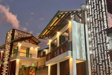 Autoridades locales y la empresa ejecutora recorrieron la “Ciudad sobre letras” para verificar la obra antes de su entrega oficial.