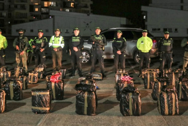 En el operativo, cayó un hombre y fue incautada una camioneta que, al parecer, había sido hurtada en la ciudad de Cali (Valle del Cauca).