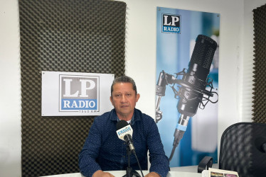  James Pineda, miembro de la Sociedad Caldense de Orquideología. 