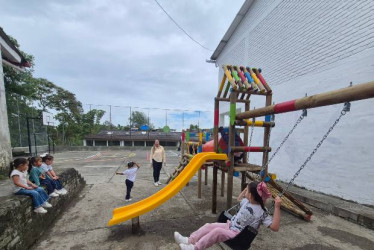 Las sedes educativas urbanas y rurales de Manizales se favorecen por intervenciones con miles de millones de pesos. Esta semana es de entregadas de trabajos listos. 